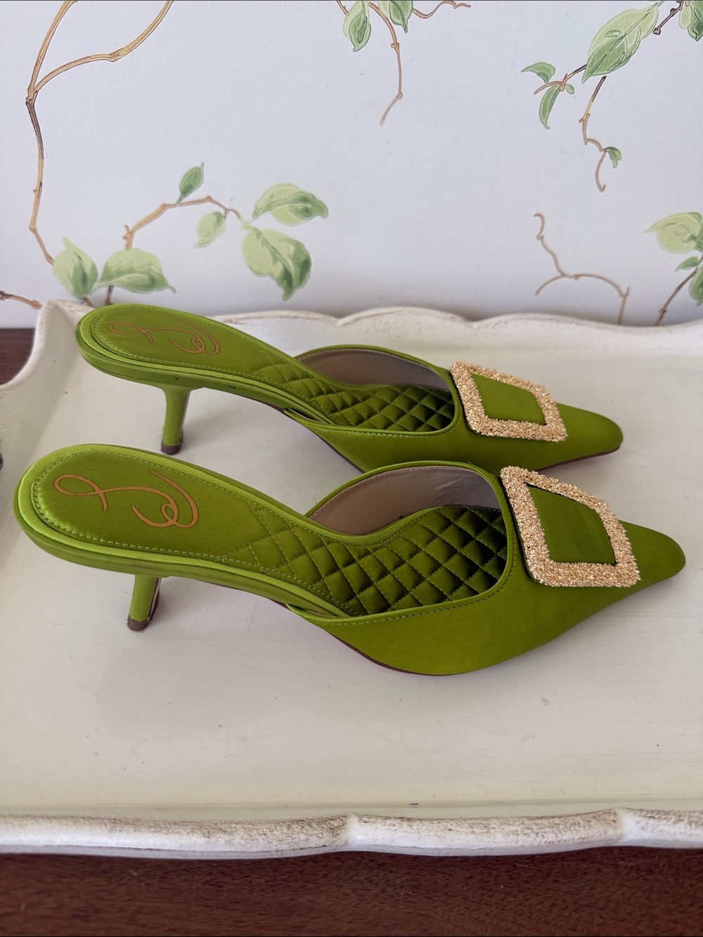 Sam Edelman Green Brit Kitten Satin Mules with Gold Buckle - Size 8.5 - Picture 2 of 14